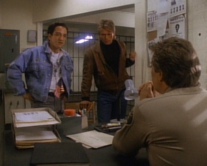 Angus MacGyver Trucs et Astuces - 6x09 Am�res R�coltes - Alex et Mac chez le Sh�rif
